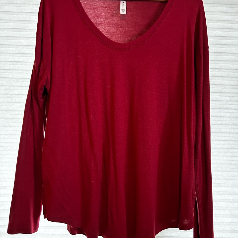 Athleta Magenta Scoop Neck Long Sleeve Top